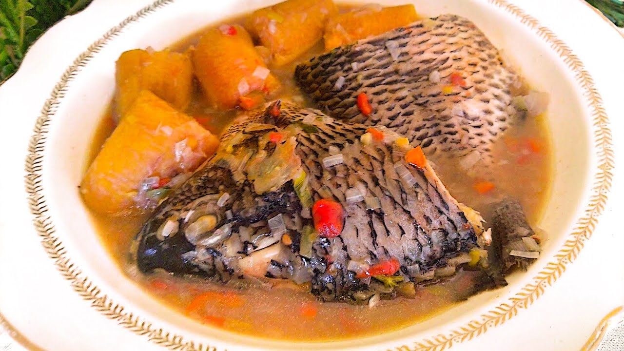 Bouillon de poisson à la banane plantain