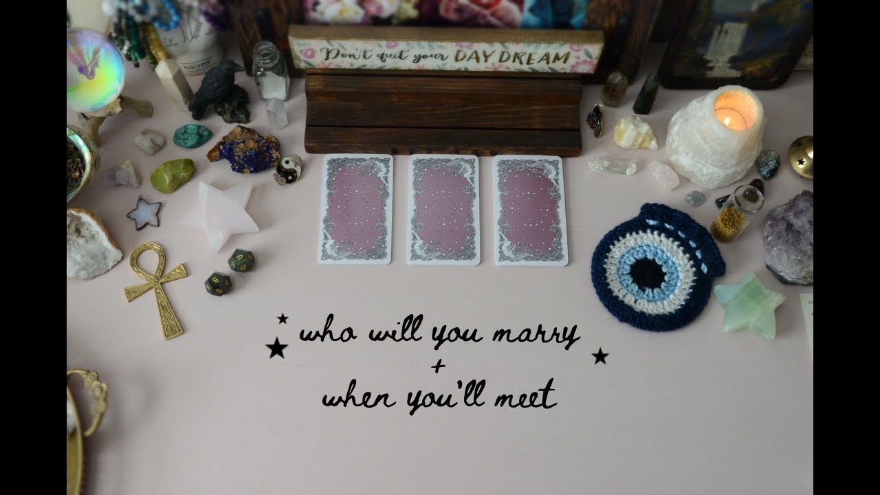 💕 FUTURE SPOUSE  💕 WHO Will You Marry + WHEN You&rsquo;ll Meet Tarot Pick a Card Reading 