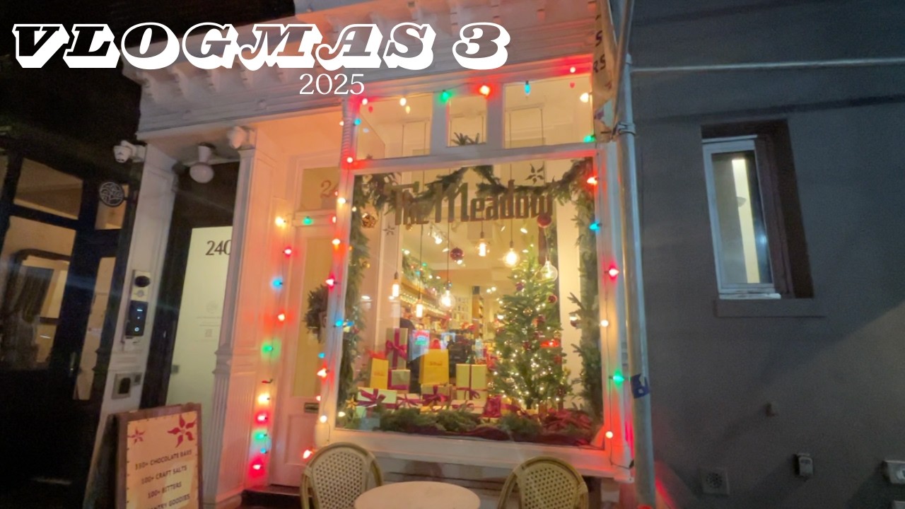 Holiday Parties and Lots of Cookies! | Vlogmas #3 2025