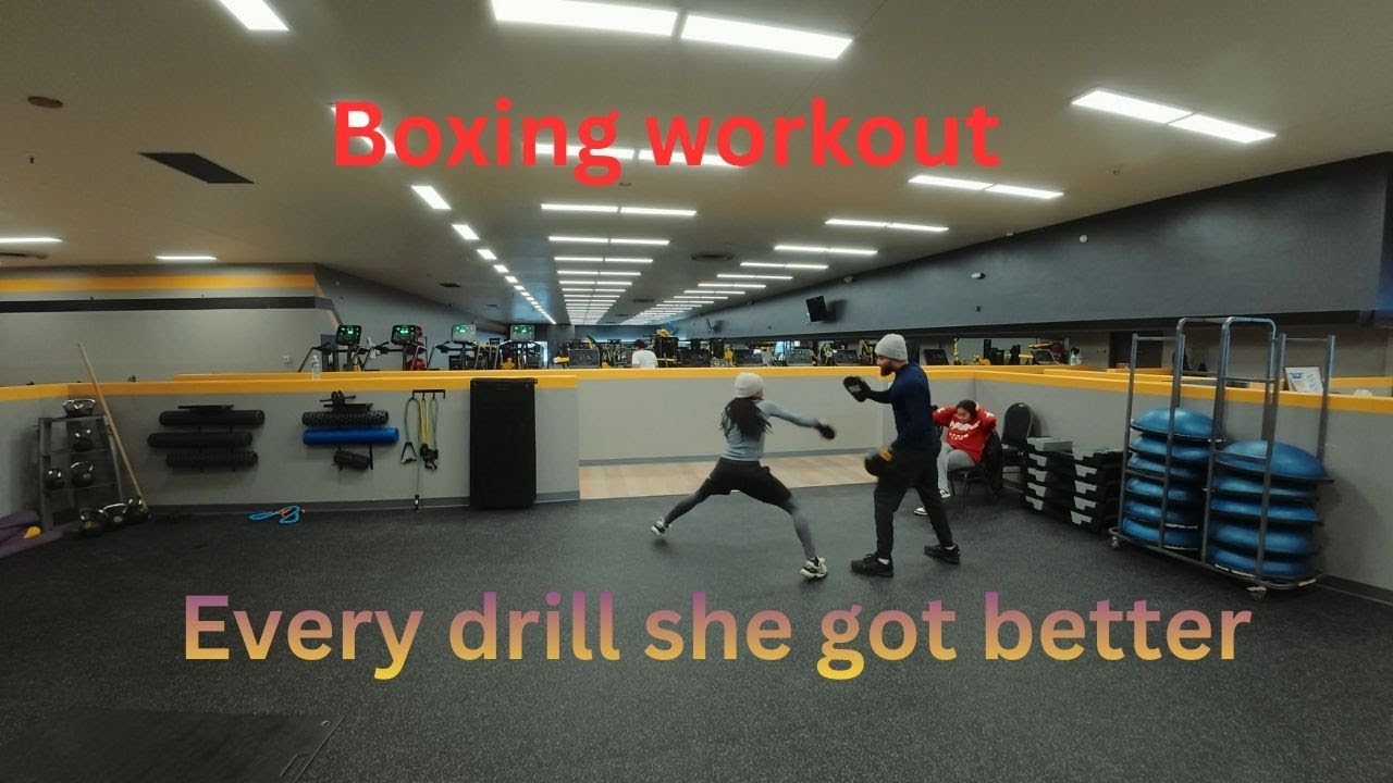 New girl tries my unorthodox boxing drills. #boxing #boxingtraining