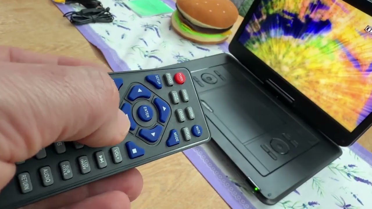 Yoton 17,5-Zoll tragbarer DVD-Player mit 15,6-Zoll HD-Drehbildschirm Unboxing und Anleitung
