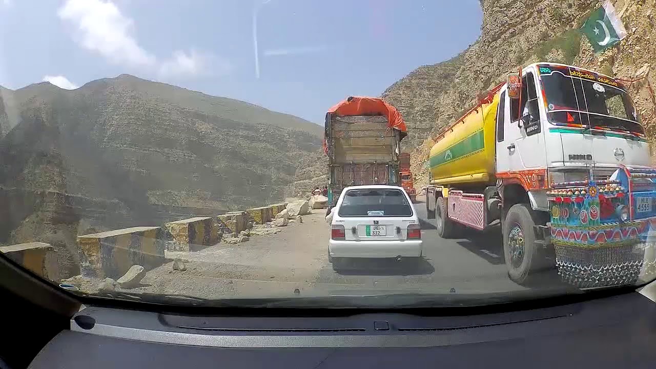Driving in Pakistan (DG Khan) | From Sakhi sarwar to Fort Munro (complete journey) Part 3/4