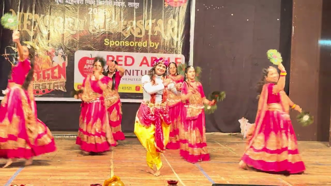 Bansribaaz bansri ki dhun,krishna gopiya dance,achutam keshwam #dance #instagram #krishna