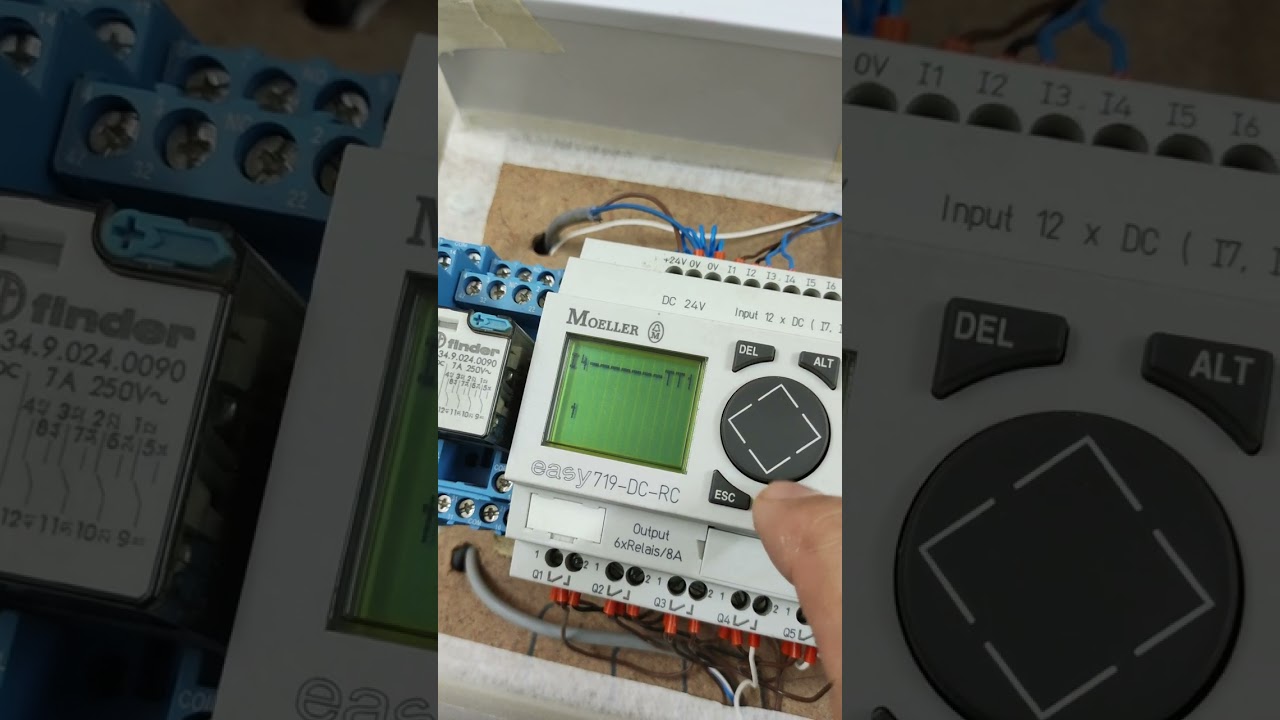 How to program Timer in Moeller Easy 719 | How to configure its parameters