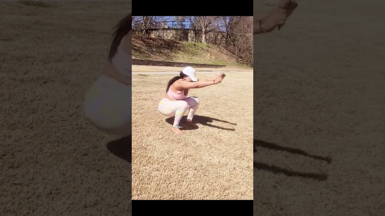 Monyetta Shaw-Carter doing my Sit up/Stand ups!