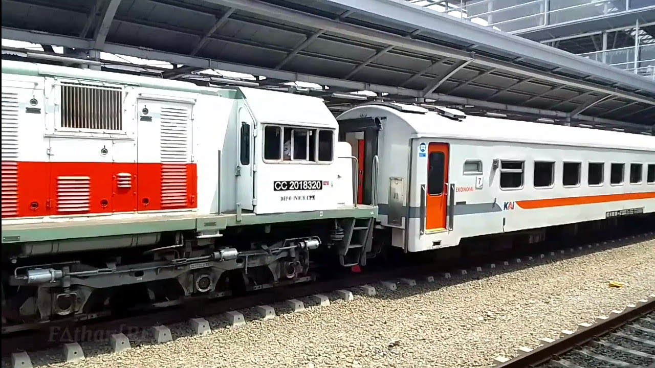 Hunting kereta di Cikarang....