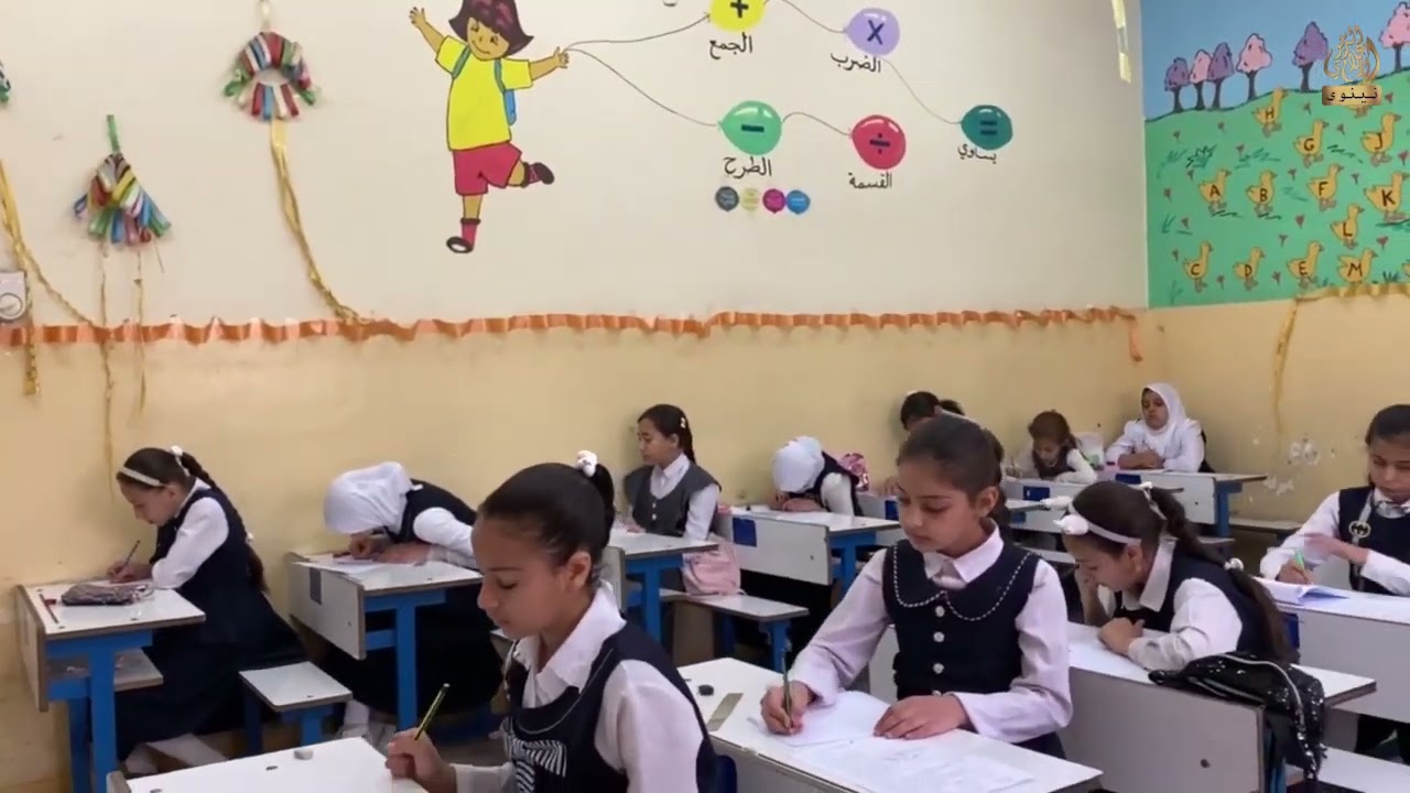 مدرسه عمر بن عبدالعزيز للبنات تقدم وجبات صباحية لتلميذاتها خلال الامتحانات النهائية