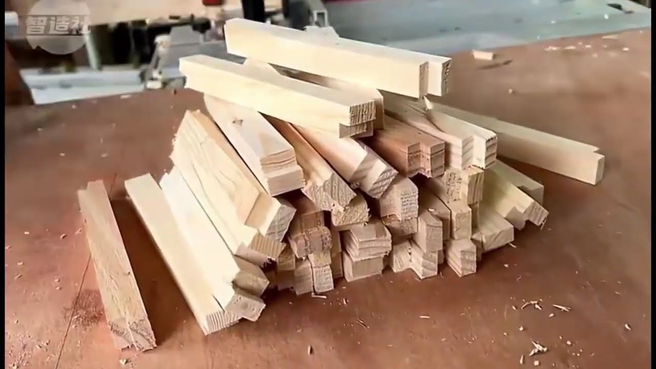 Simple TV Stand Made from Discarded Pallet Wood 