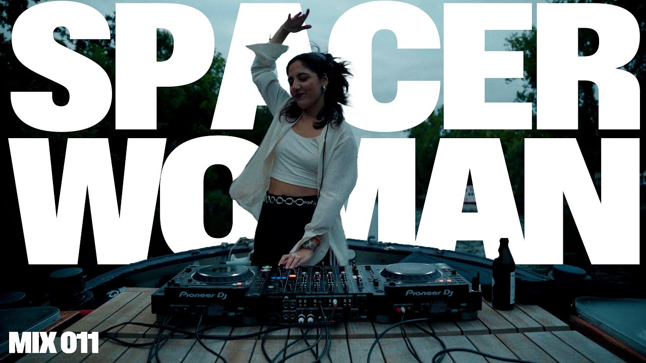 Spacer Woman for Floathouse Studio | Floathouse Mix #11