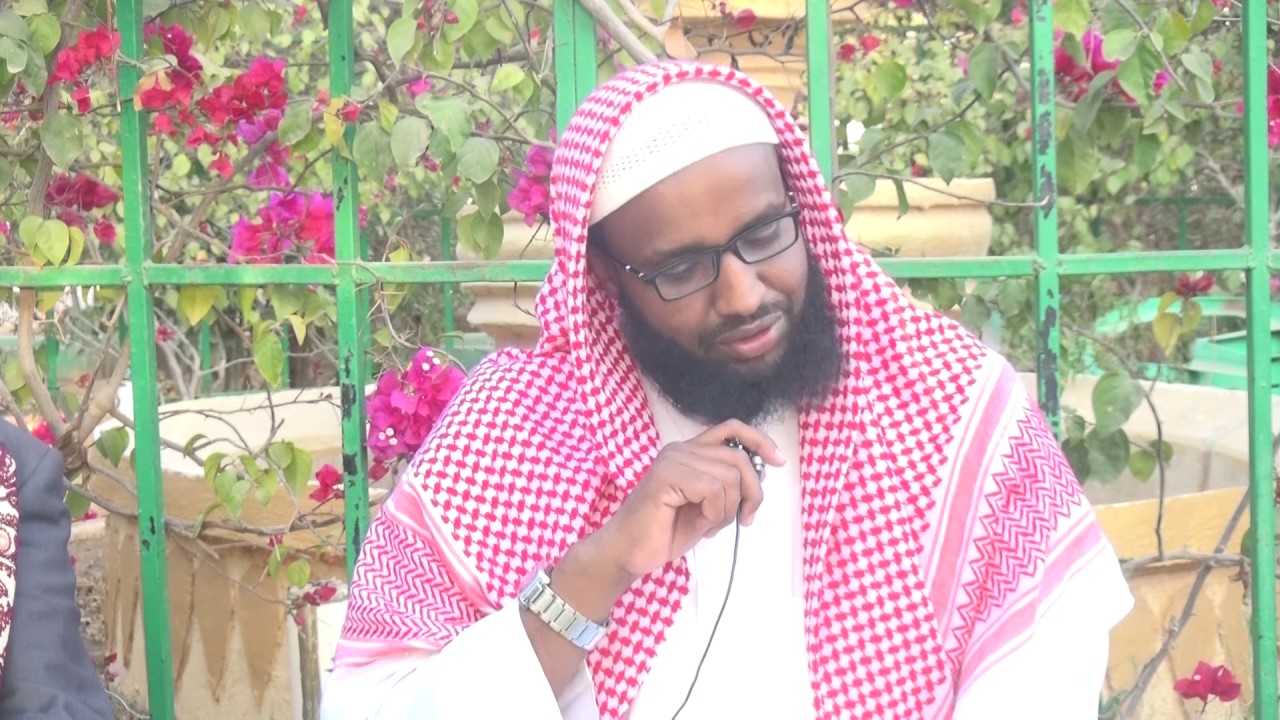 TAARIIKH NOLLLEEDKII SHEEKH MAXAMED MAXAMUUD CADUUR KHAASHICI