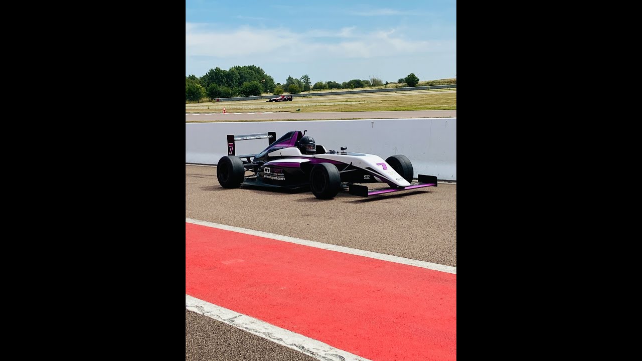 Stage de pilotage en F4 - Circuit de la Ferté Gaucher