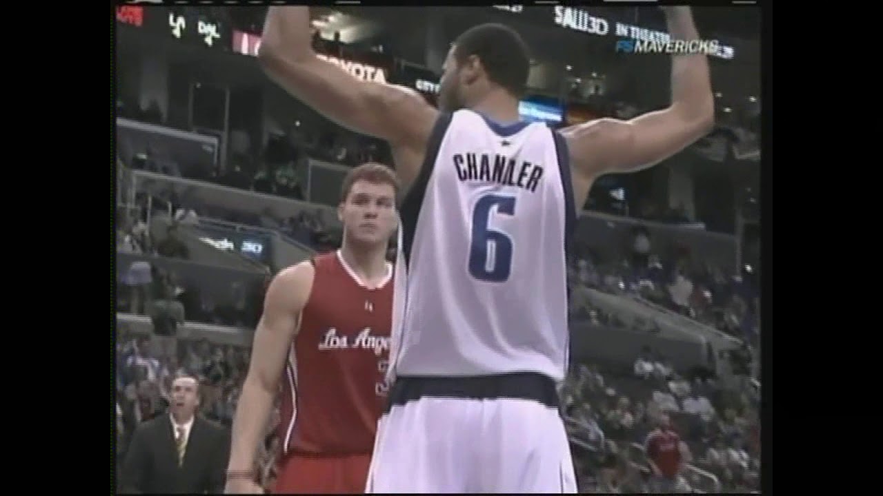 Chris Kaman 2010 Highlights vs Mavs 13 Pts 13 Reb 10/31/2010