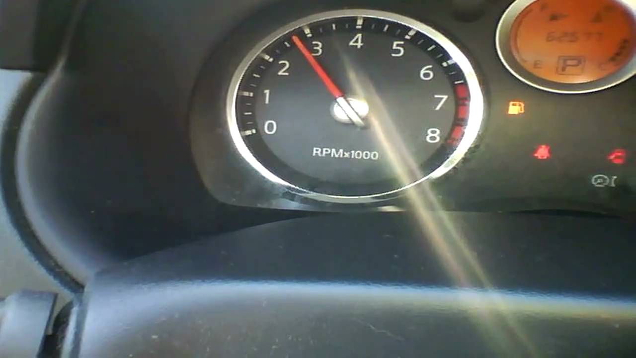 2007 Nissan Sentra 2.0 S Start Up, Quick Tour, & Rev With Exhaust View - 62K