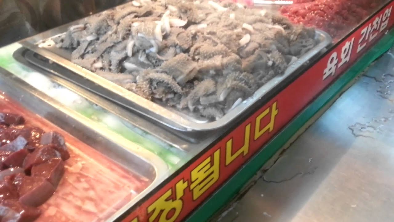 Korean Food: Bindaettok, Makgeolli and Yukhoe