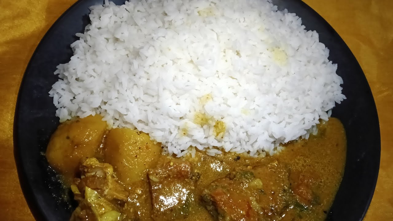Hello doston today I eat rice and fish curry 🍛