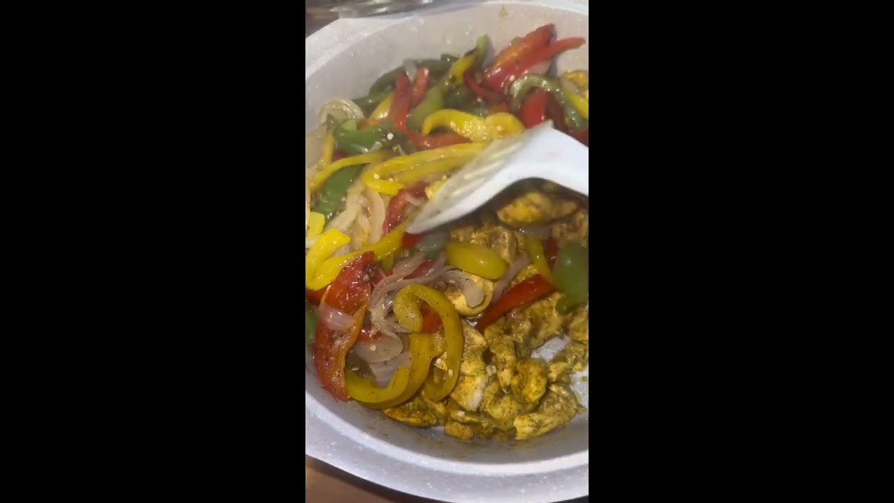 Baguette farcies 😋 ‏Chicken fajita bread| فاهيتا الدجاج بالخبز🥖 احلى فاهيتا حتجربوها 👌🏻