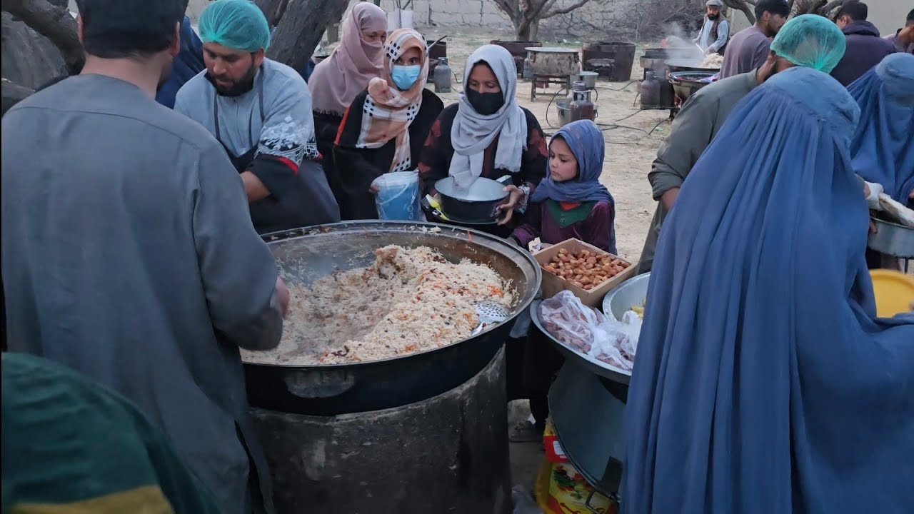 ویژه برنامه افطاری ۲۷ رمضان برای بیش از دو هزار نفر