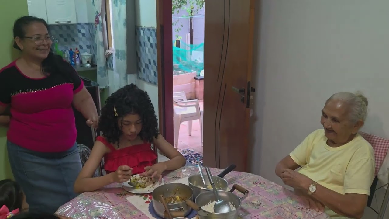 FAMÍLIA É ISSO AQUI