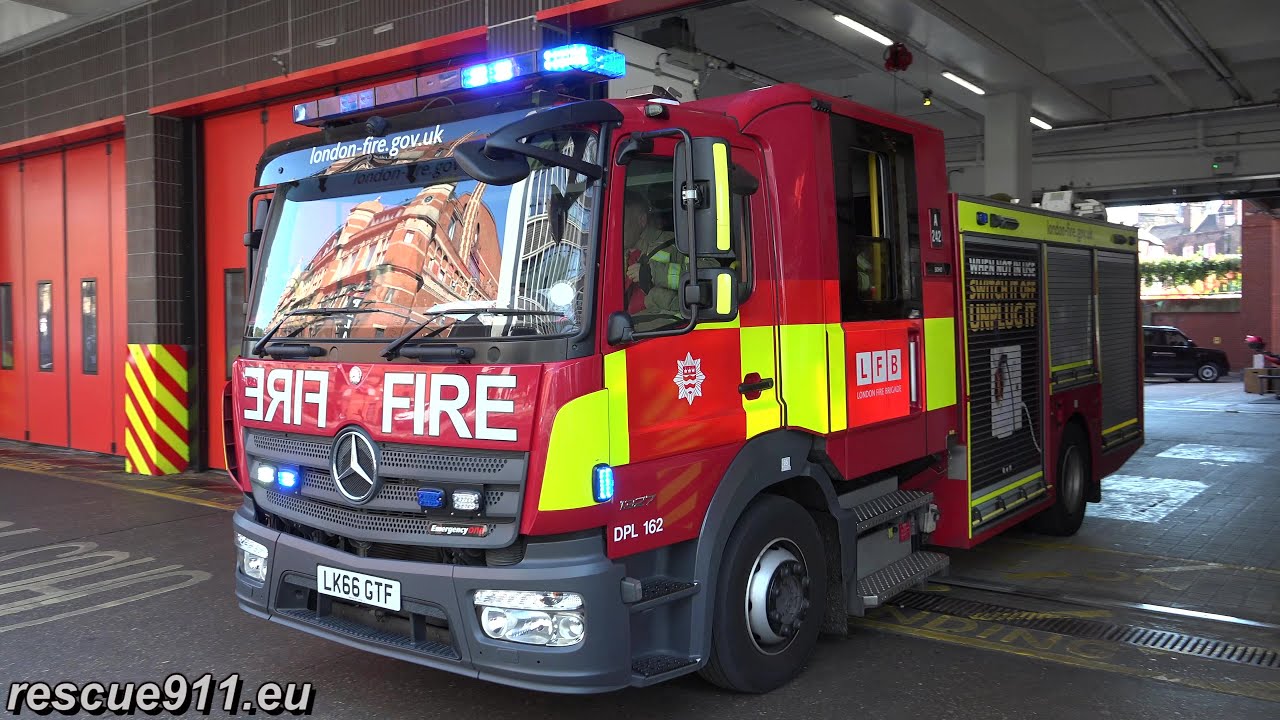 [London] Police, Fire, Ambulance - Emergency vehicles responding