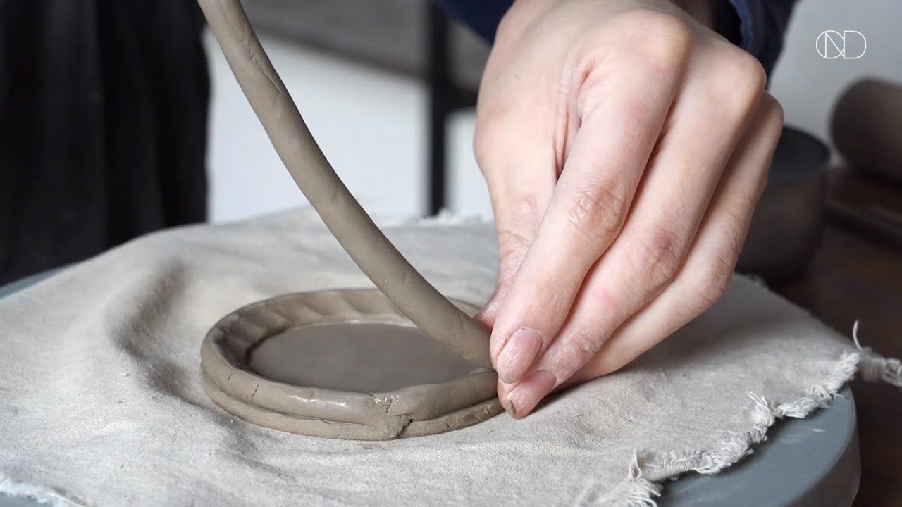 코일링 기법으로 만드는 도자기 머그컵 : how to make a coil mug with a handle  [ONDO STUDIO]