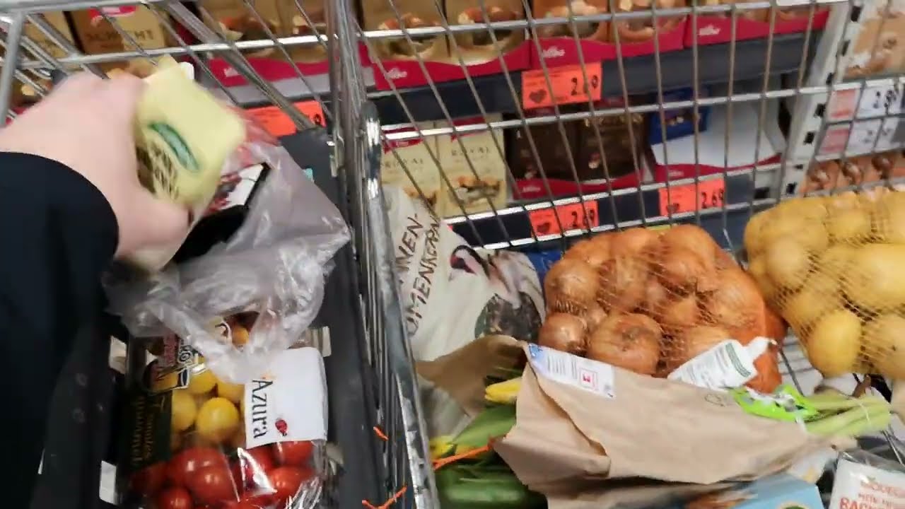 ПОКУПКИ в СУПЕРМАРКЕТЕ перед НОВЫМ ГОДОМ! ПРОДУКТЫ в ГЕРМАНИИ! ЧТо покупаю в супермаркете?