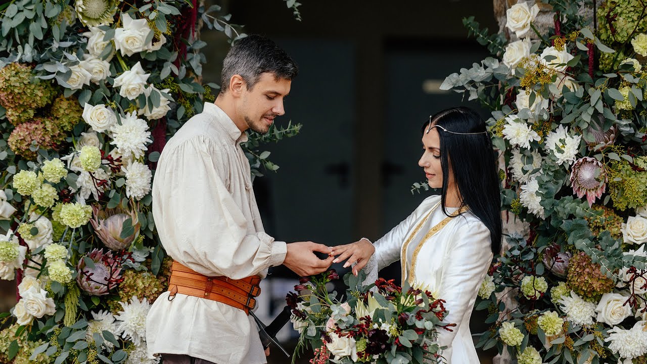 Stilechte Mittelalter-Hochzeit im Herzen des Rheingaugebirges