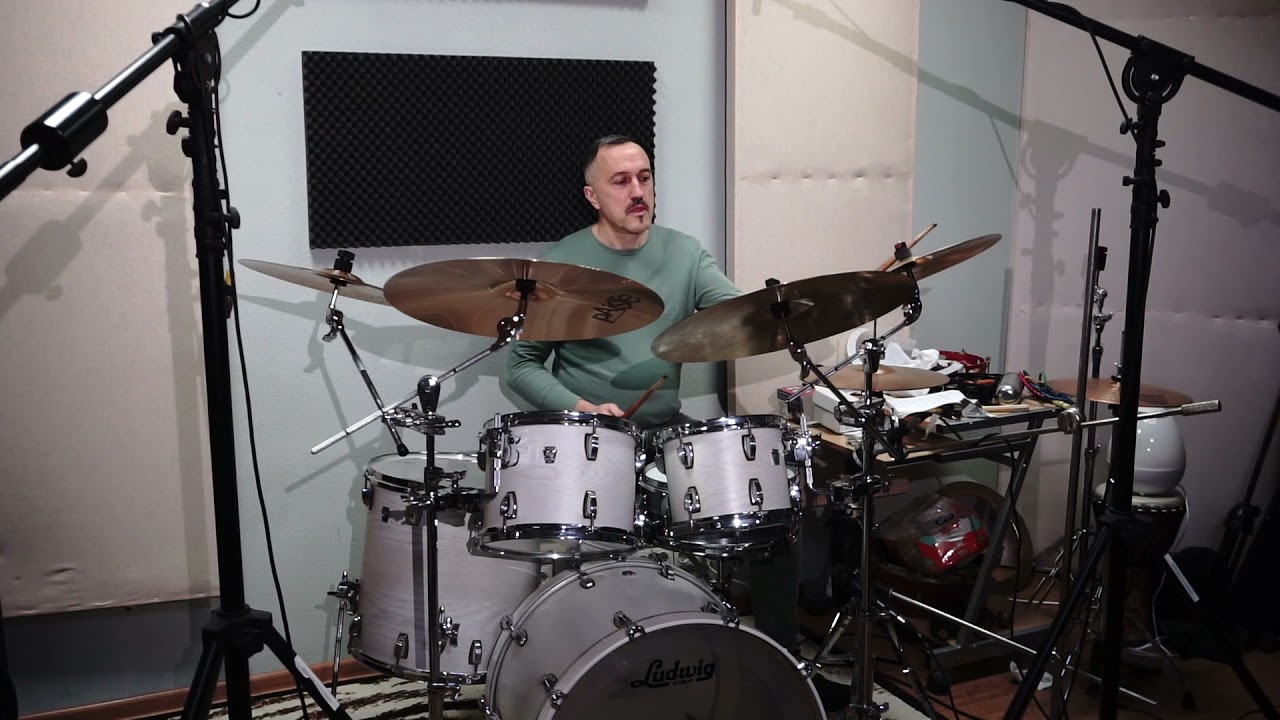 Kaip išmokau groti būgnais iš youtube per du metus