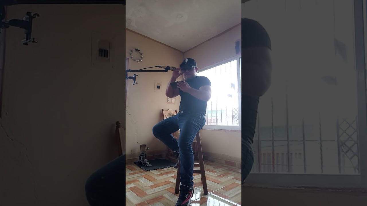 Romel lopez ensayando popurri José José en salsa