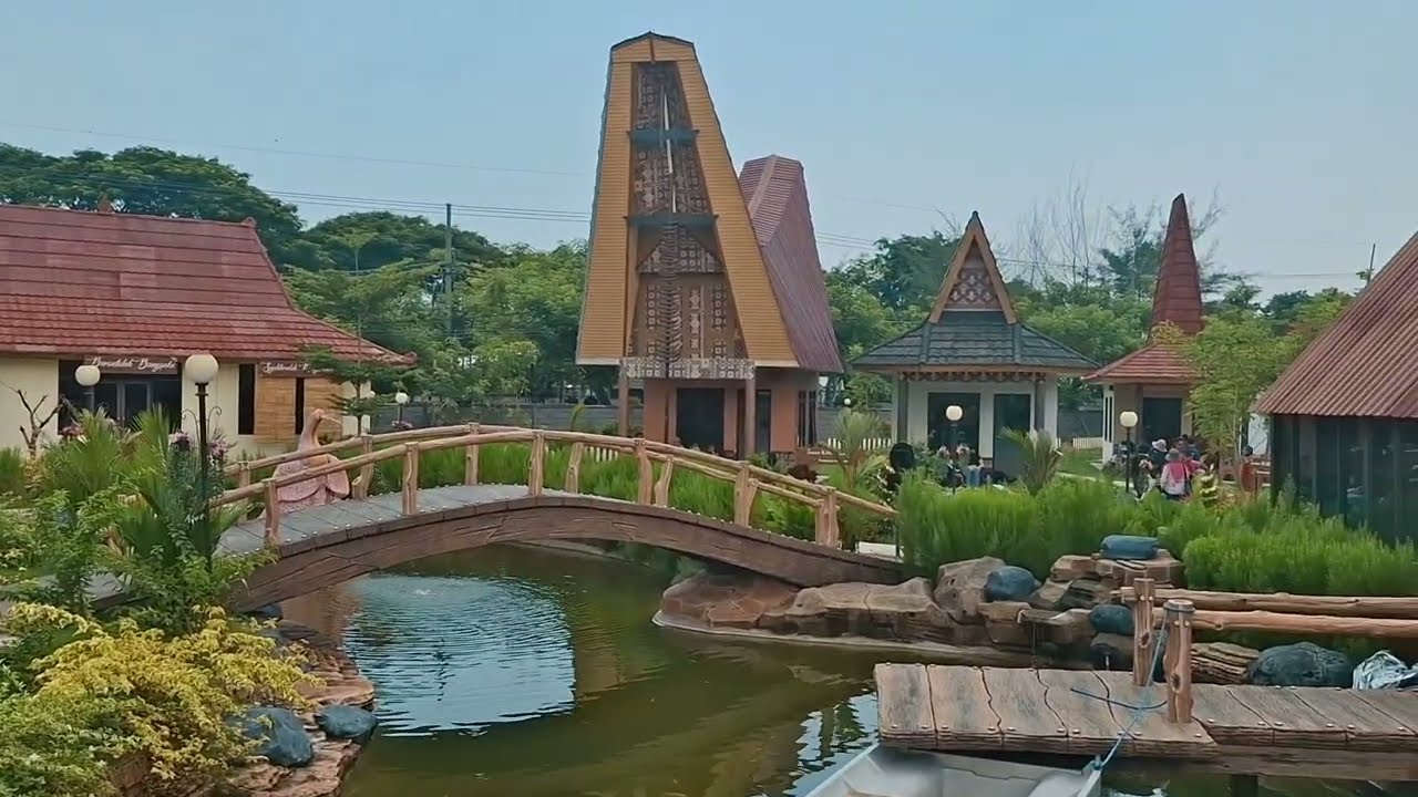 TAMAN BHINEKA KEPUTIH SURABAYA