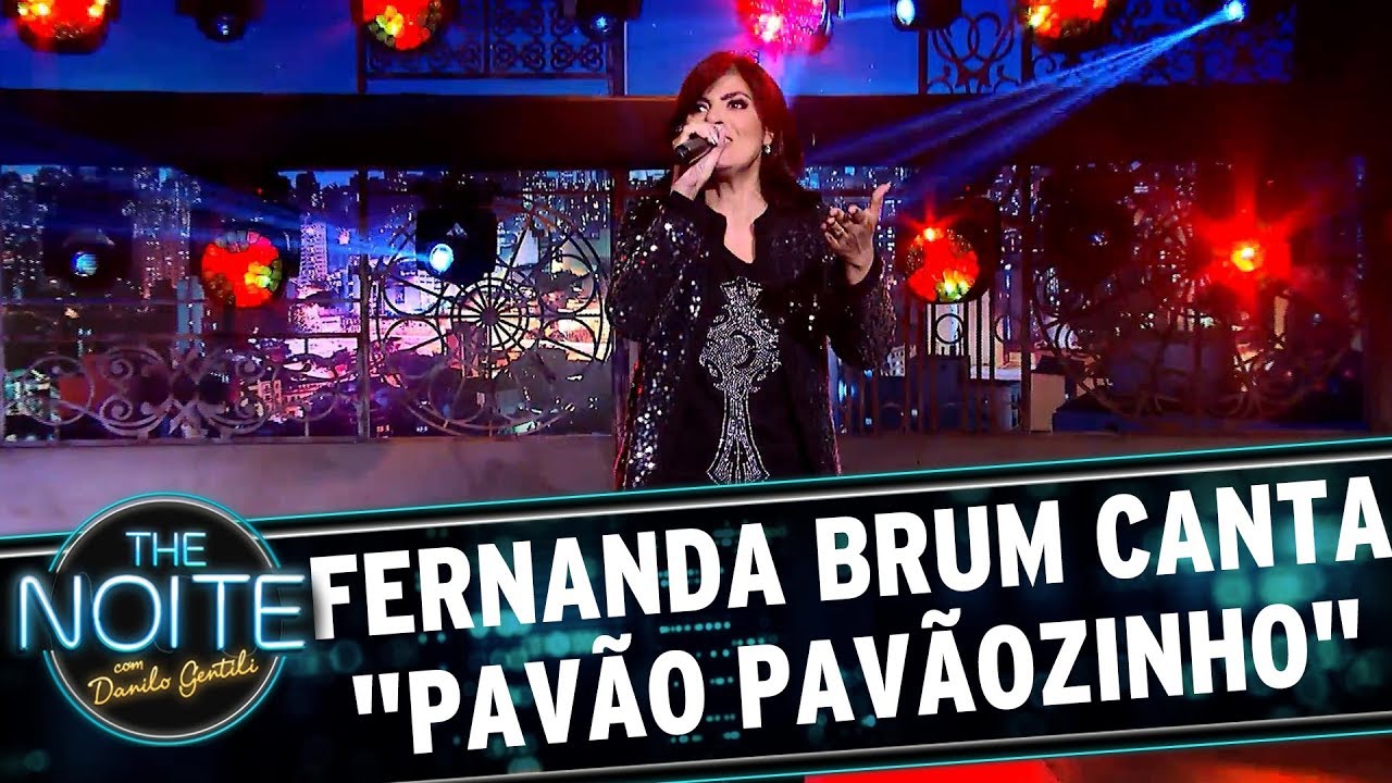 Fernanda Brum canta 
