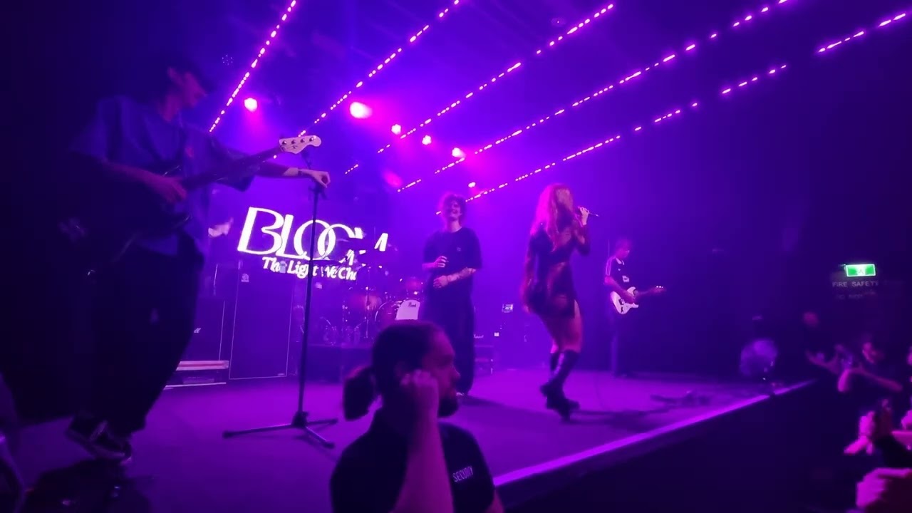 Bloom + Mikaila (Yours Truly) - Tongue Tied (Live) - Max Watts, Melbourne - 18 Feb 2026