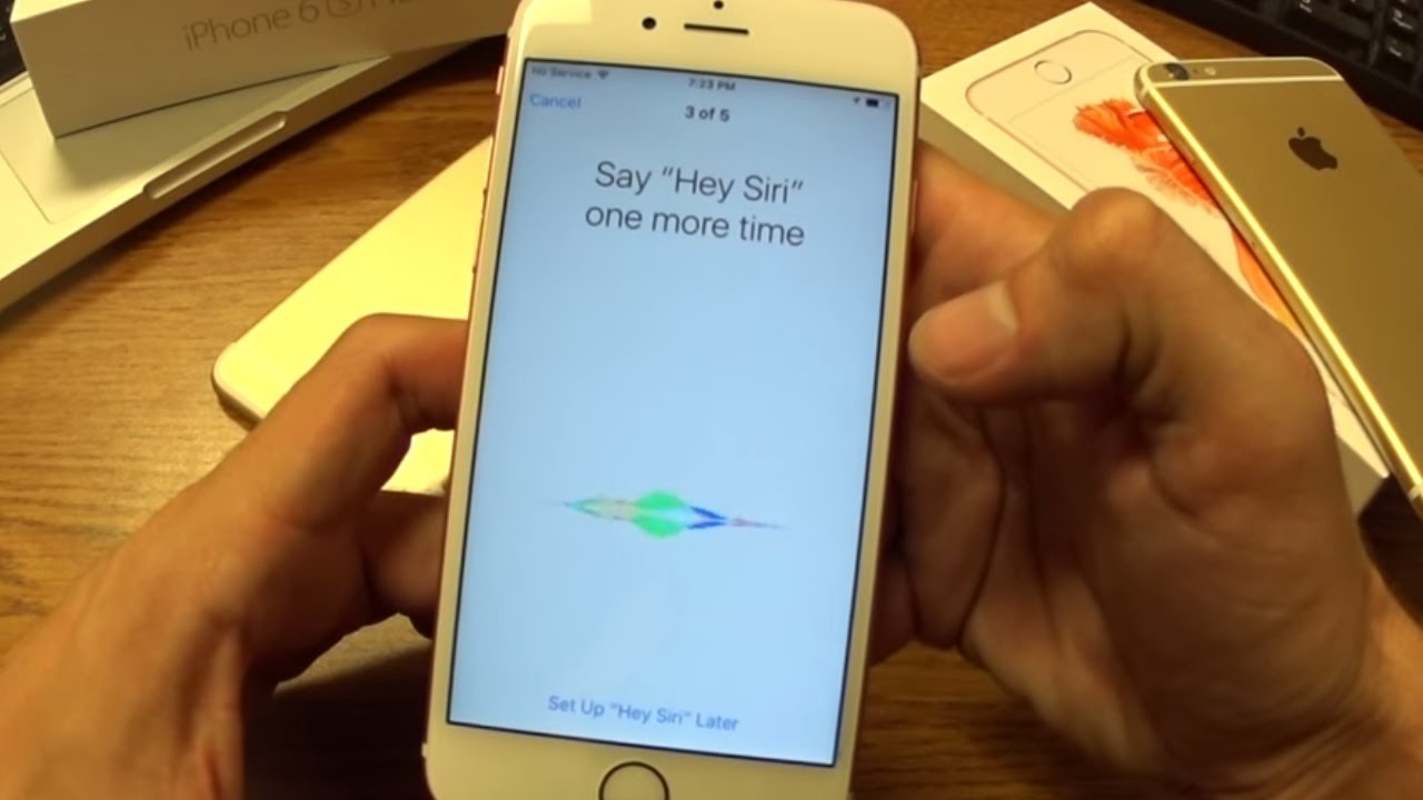 Демонстрация &laquo;Привет, Siri&raquo; для iPhone 6S