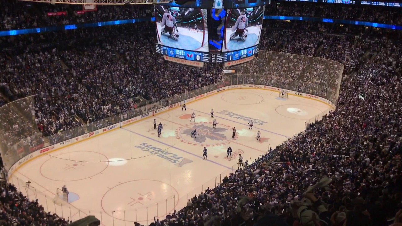 Sec 324 reacts to Auston Matthews goal in Game 6.