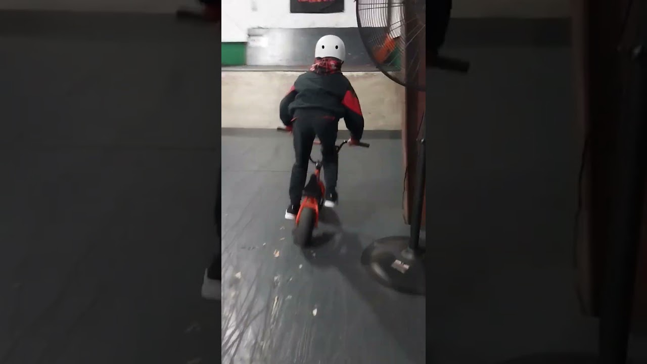Disaster 180 #MINIBMX #BMX #SKATEPARK