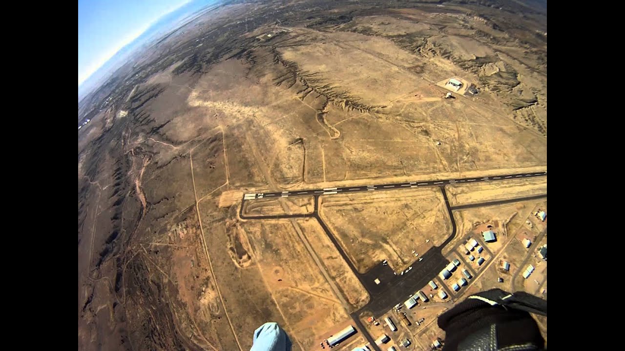 Skydiving four Way from 7,000 feet