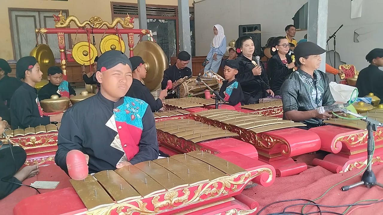 GENDING TARI PRAJURITAN EBEG GATRA KIRANA