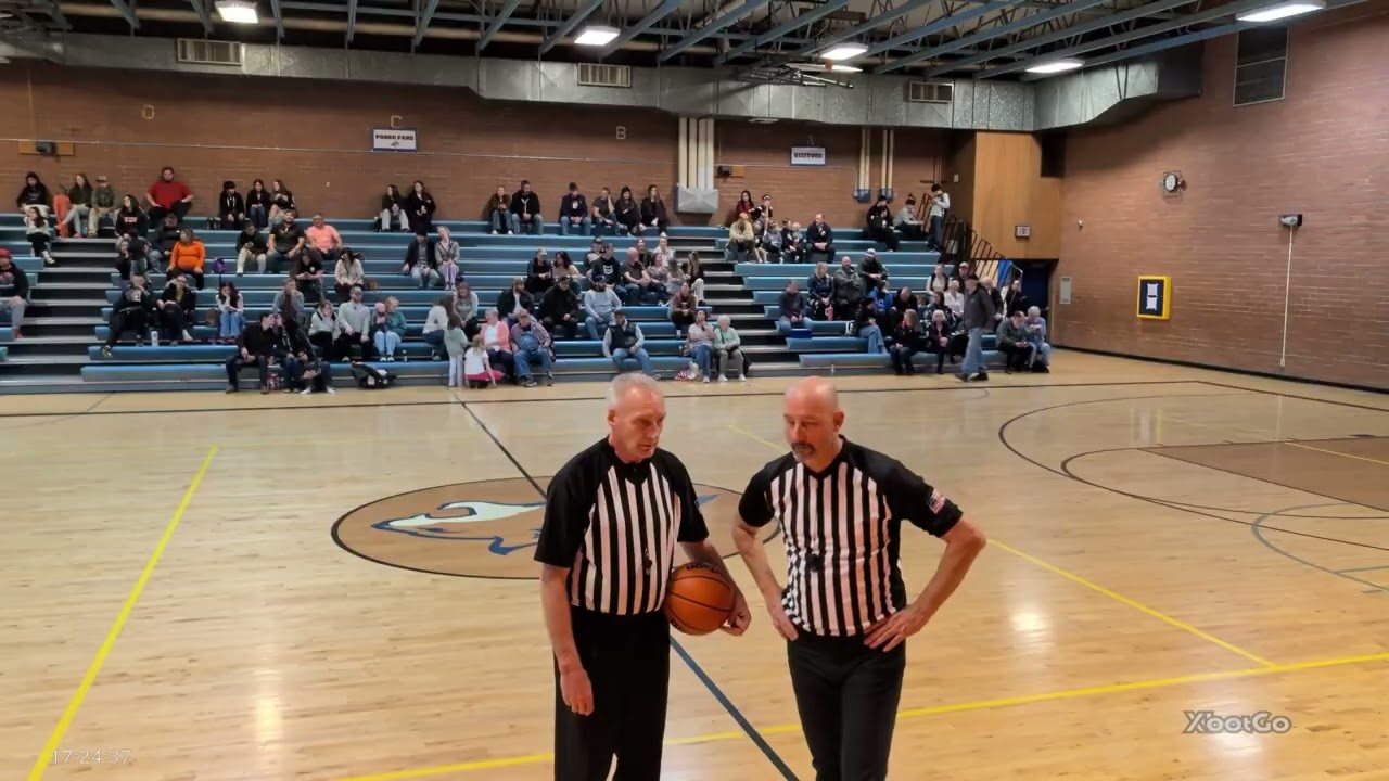 Ponderosa boys basketball varsity vs Henley blue part 1
