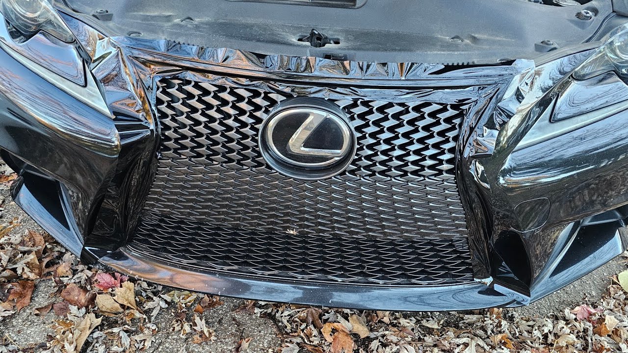 Удаление хрома Lexus IS — Часть 2 — Решётка радиатора