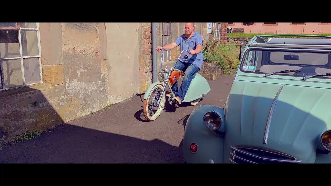 Le Vélo Deudeuche au Musée de la 2CV