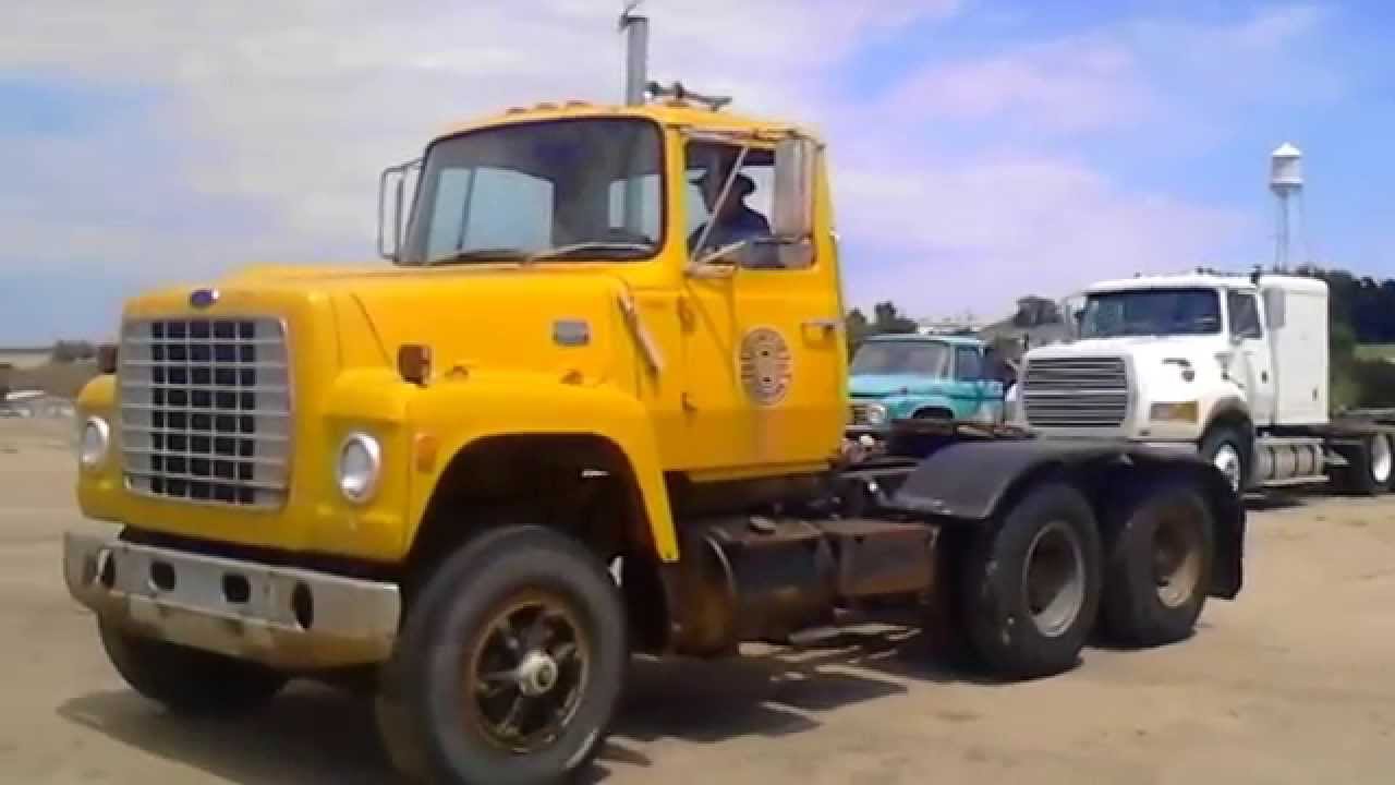 '84 Ford L8000 Truck Tractor (AS0588) Bigiron.com Online Auctions 9-9-15