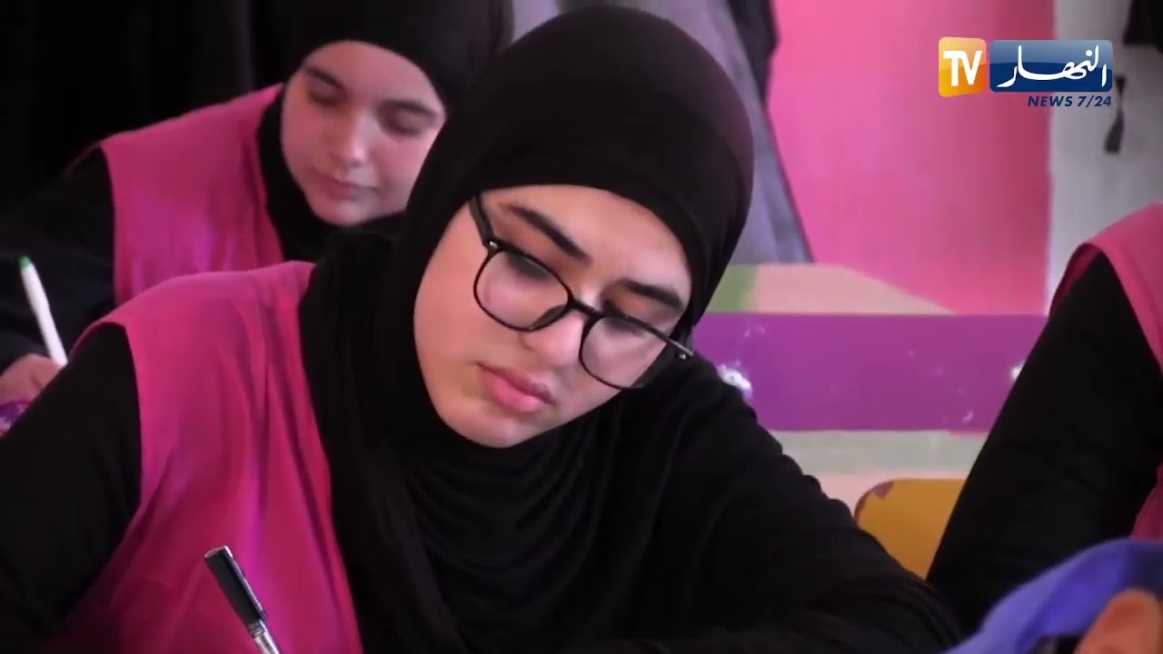الشلف: وسائط التواصل الإجتماعي  .. جسر فعال بين المدرسة والأولياء