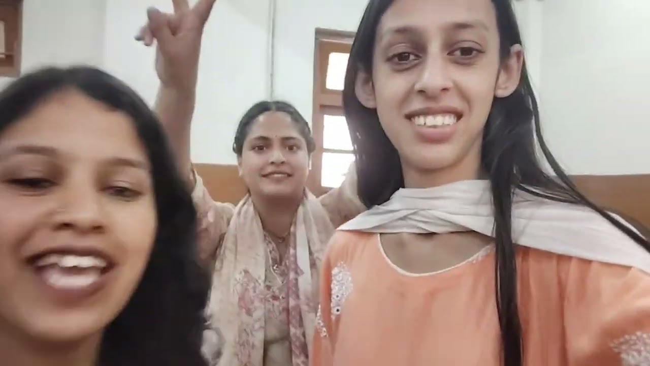 Shoolini University   na aaj   solan degree  CLG m ky kiya 😅❤🌸