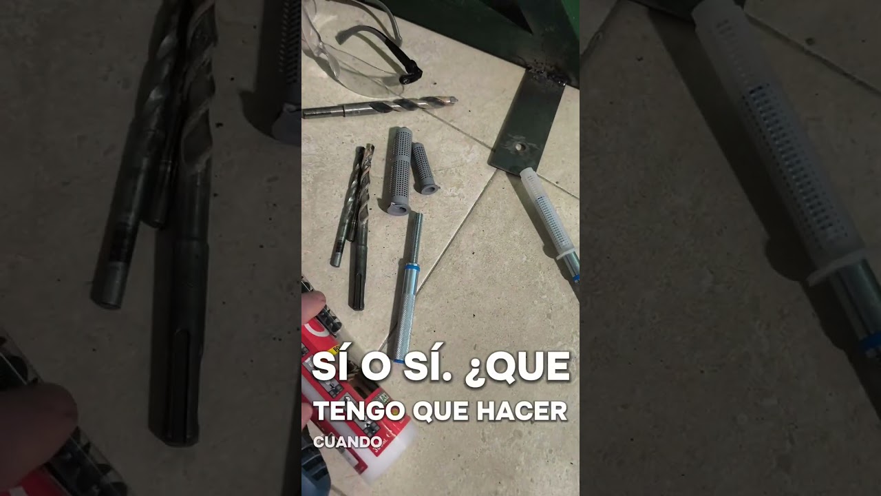 Colocación de soporte para saco y barra de dominadas 