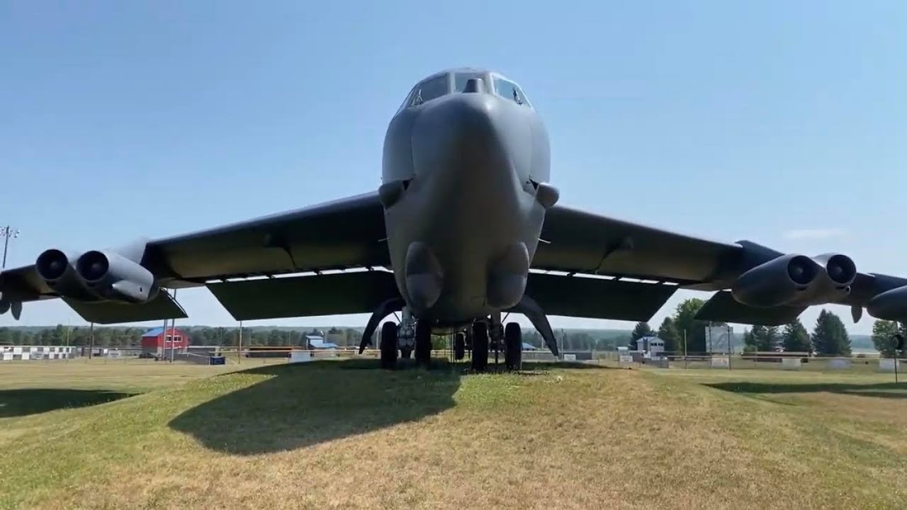 Boeing B-52G Airplane| Griffiss Air Force Base | Rome NY