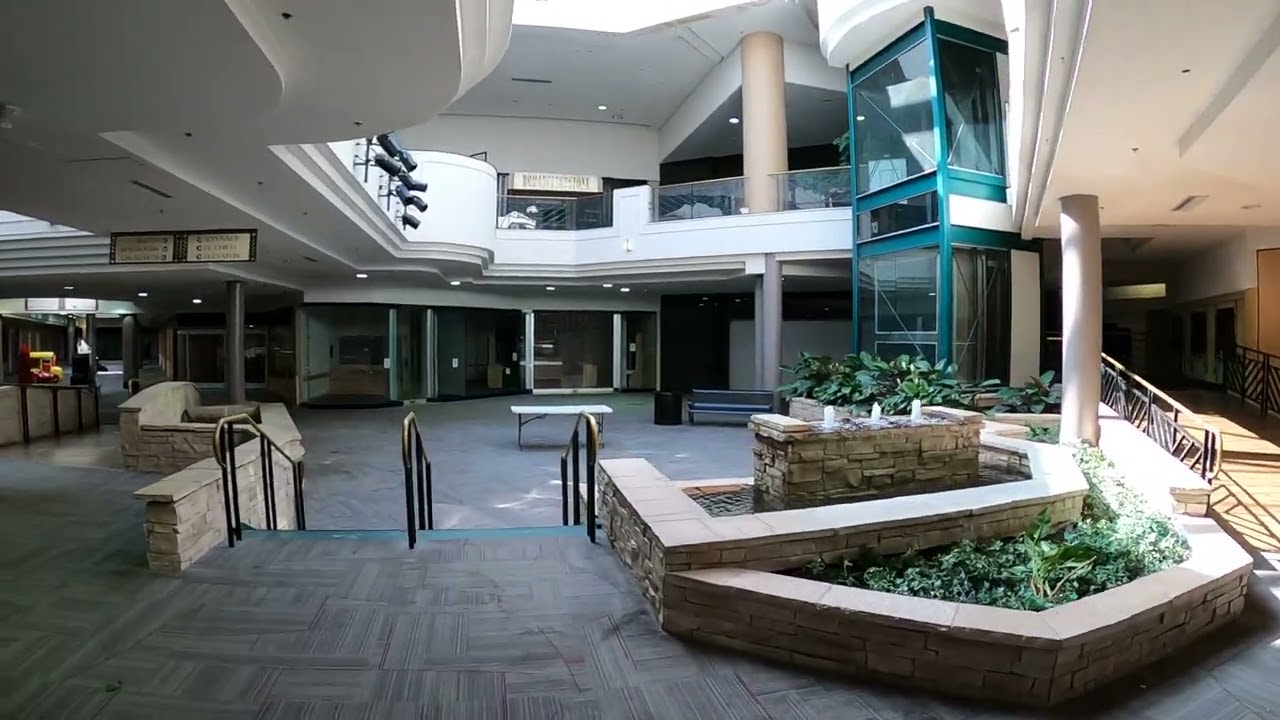 Promenade Mall On Closing Day, Dead mall  9/17/23  Tulsa Oklahoma  Part. 1