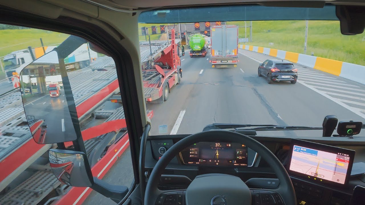 Driving the Volvo FH 500 I-Save – Picking Up an Empty Container in Heavy Traffic | 4K POV Europe