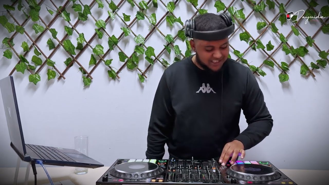 DJ Tasty-SlowJam Mix(80s & 90s)