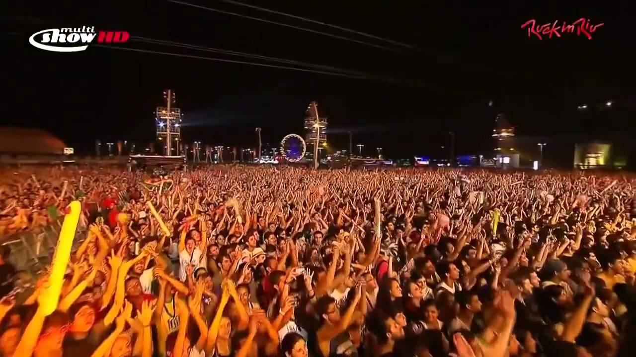 Maná Rock In Rio - Clavado en un bar