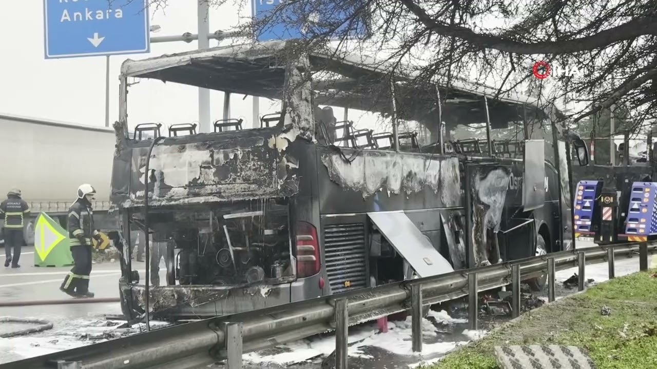 SEYİR HALİNDEKİ YOLCU OTOBÜSÜNDE YANGIN