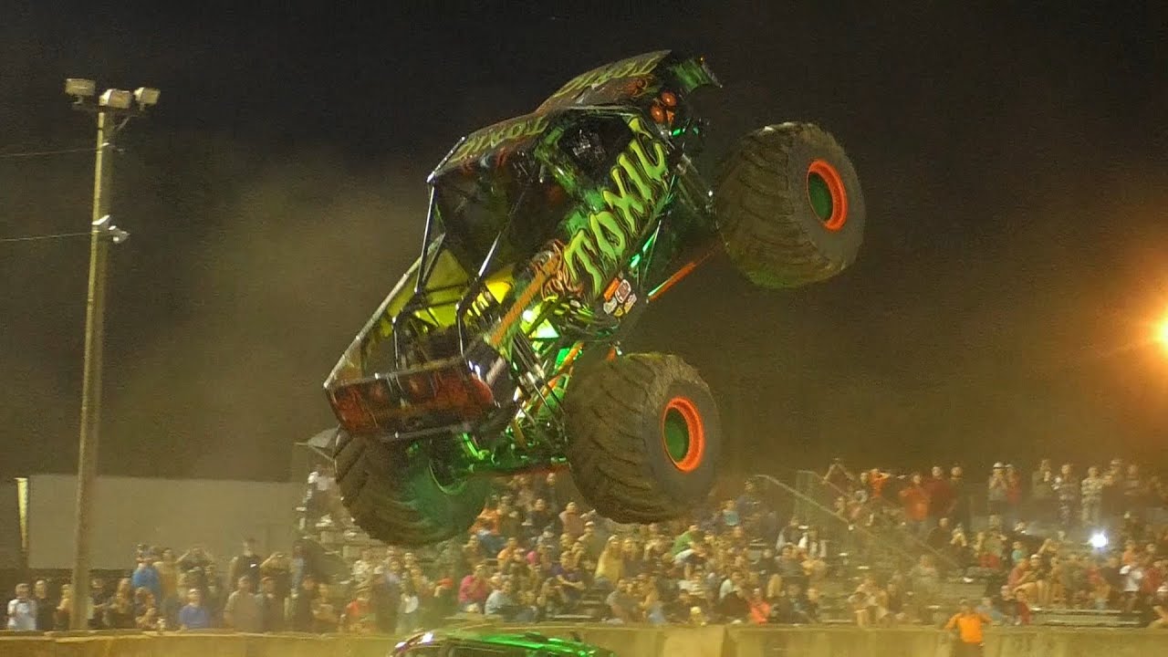 2022 : Monster Trucks @ Winchester